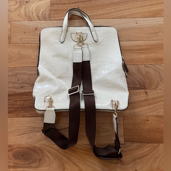 crocodile leather backpack Adventure Whether youre heading to the office NEW Korea K-Pop Ivory Alligator
